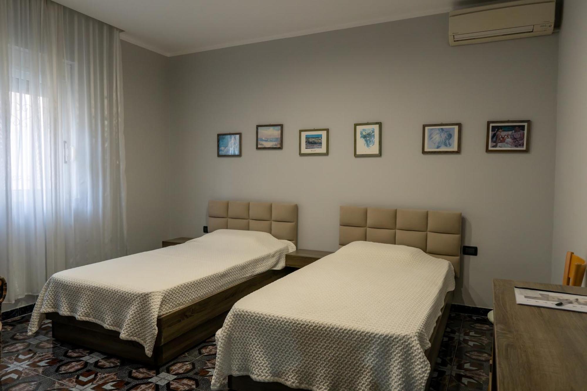 Royal Aparthotel Вльора Екстер'єр фото