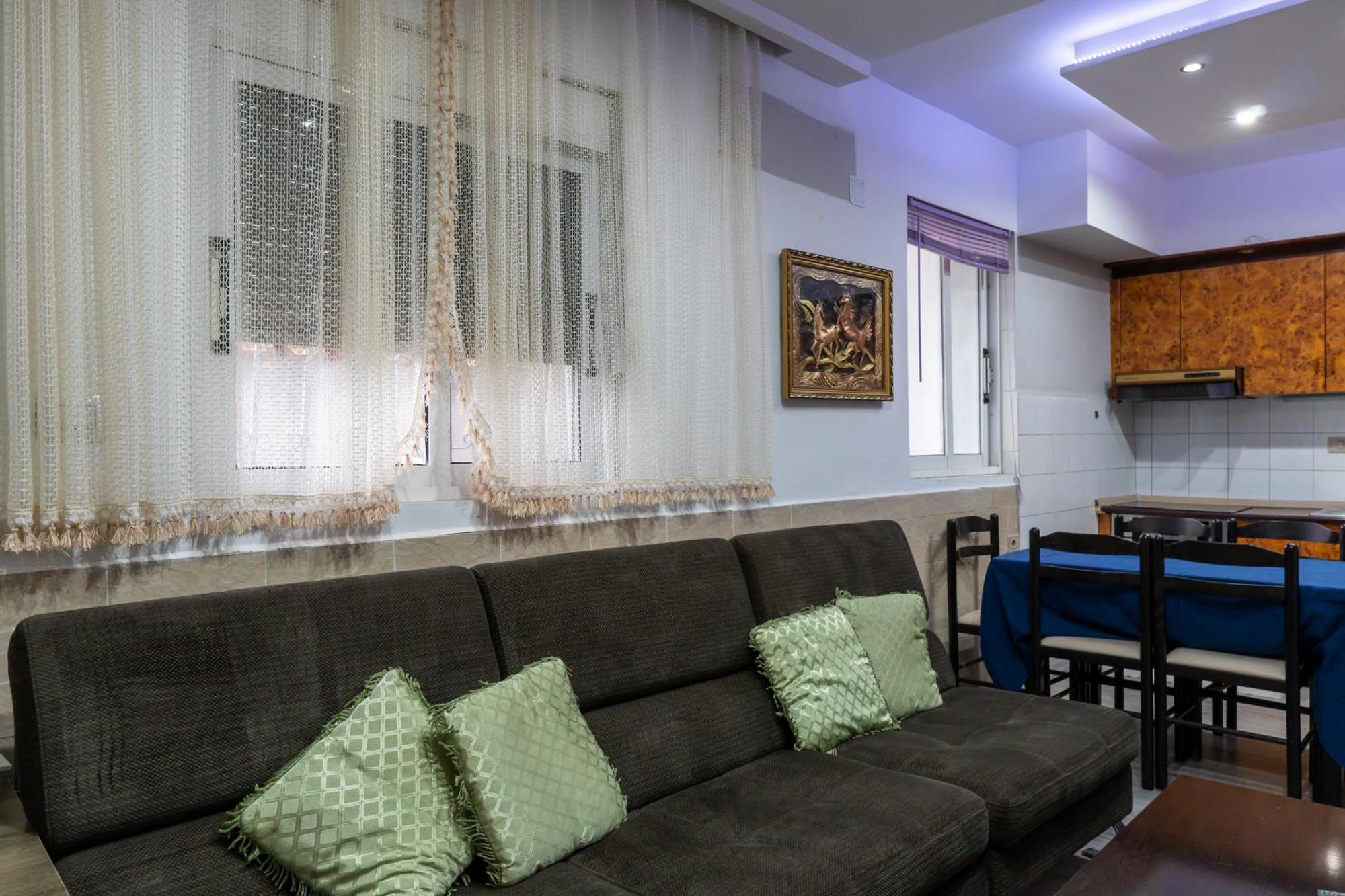Royal Aparthotel Вльора Екстер'єр фото