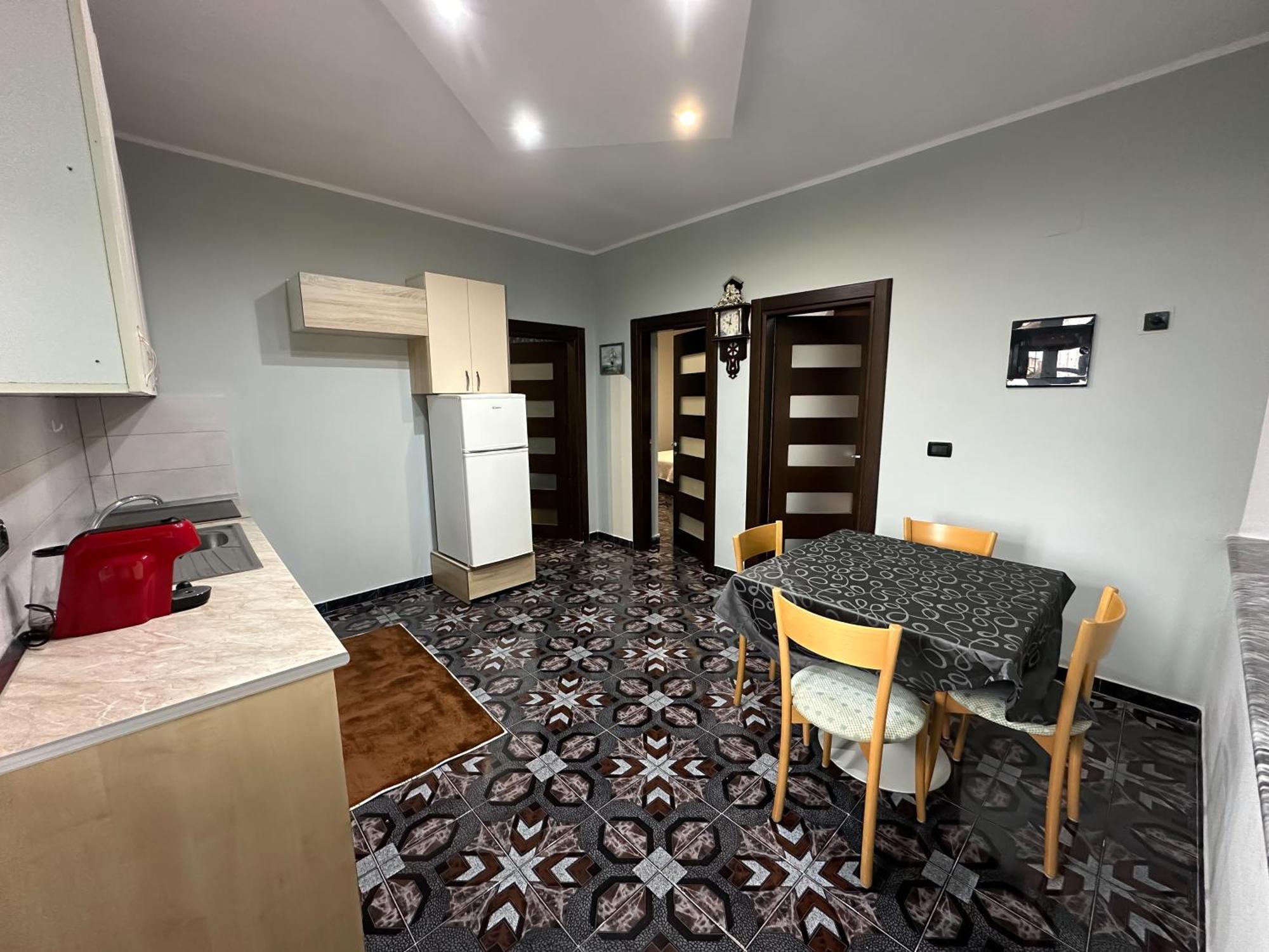 Royal Aparthotel Вльора Екстер'єр фото