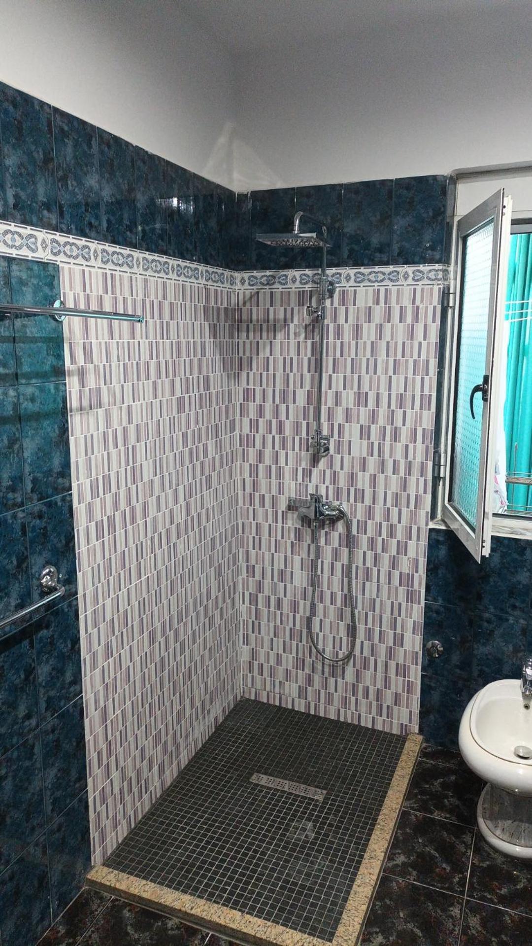 Royal Aparthotel Вльора Екстер'єр фото